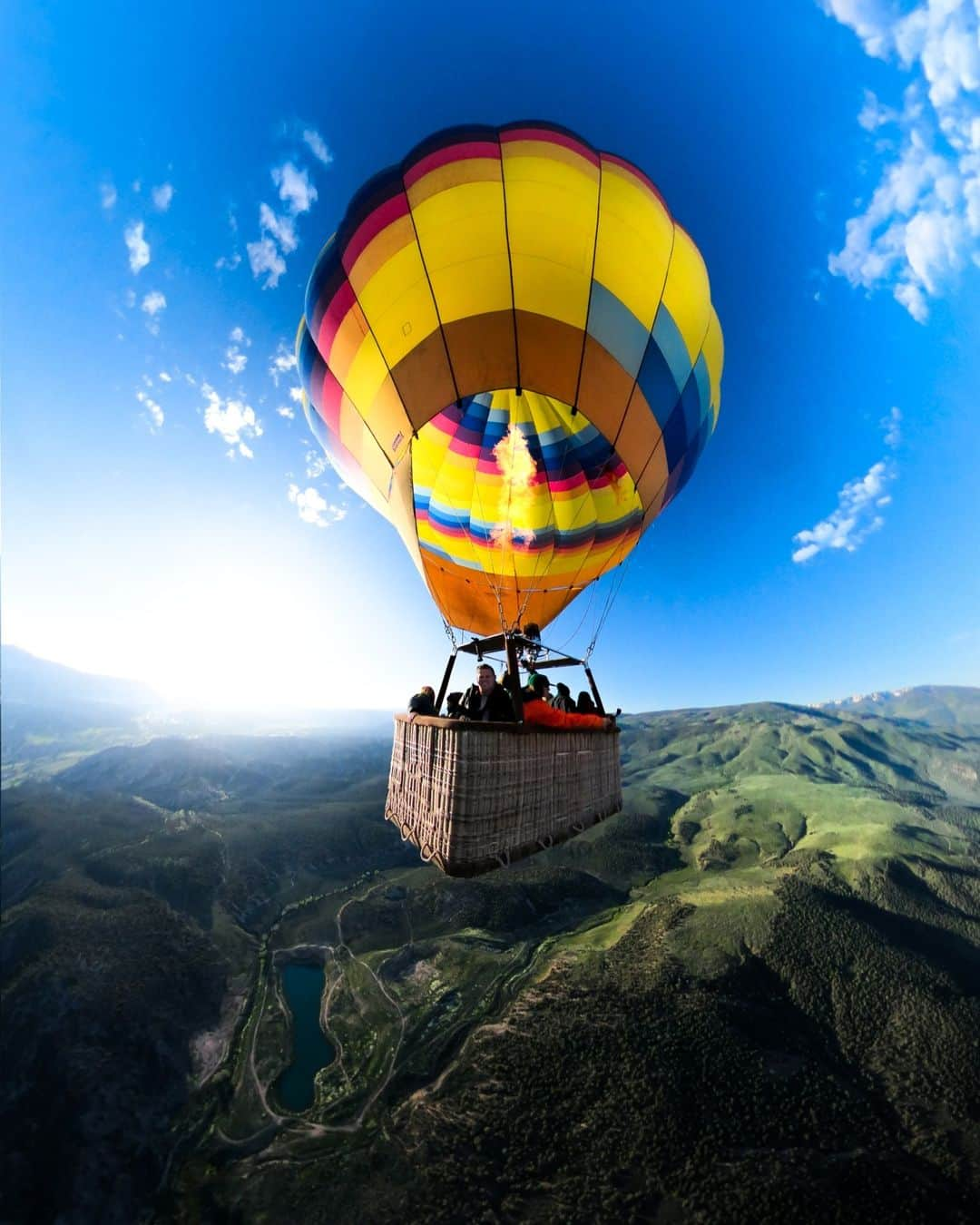 goproさんのインスタグラム写真 - (goproInstagram)「Photo of the Day: Early bird gets the best shot 🎈 #GoProFamily member @chrisrayfilms flew above the sunrise with #GoProMAX for the final day of #GoProMTNGames.  ProTip: MAX is $100 off for a limited time on GoPro.com. Tap the product tag to shop.  @mountaingamesvail @vvfoundation #GoPro #GoProSelfie #HotAirBalloon #Colorado #Balloon」6月12日 4時00分 - gopro