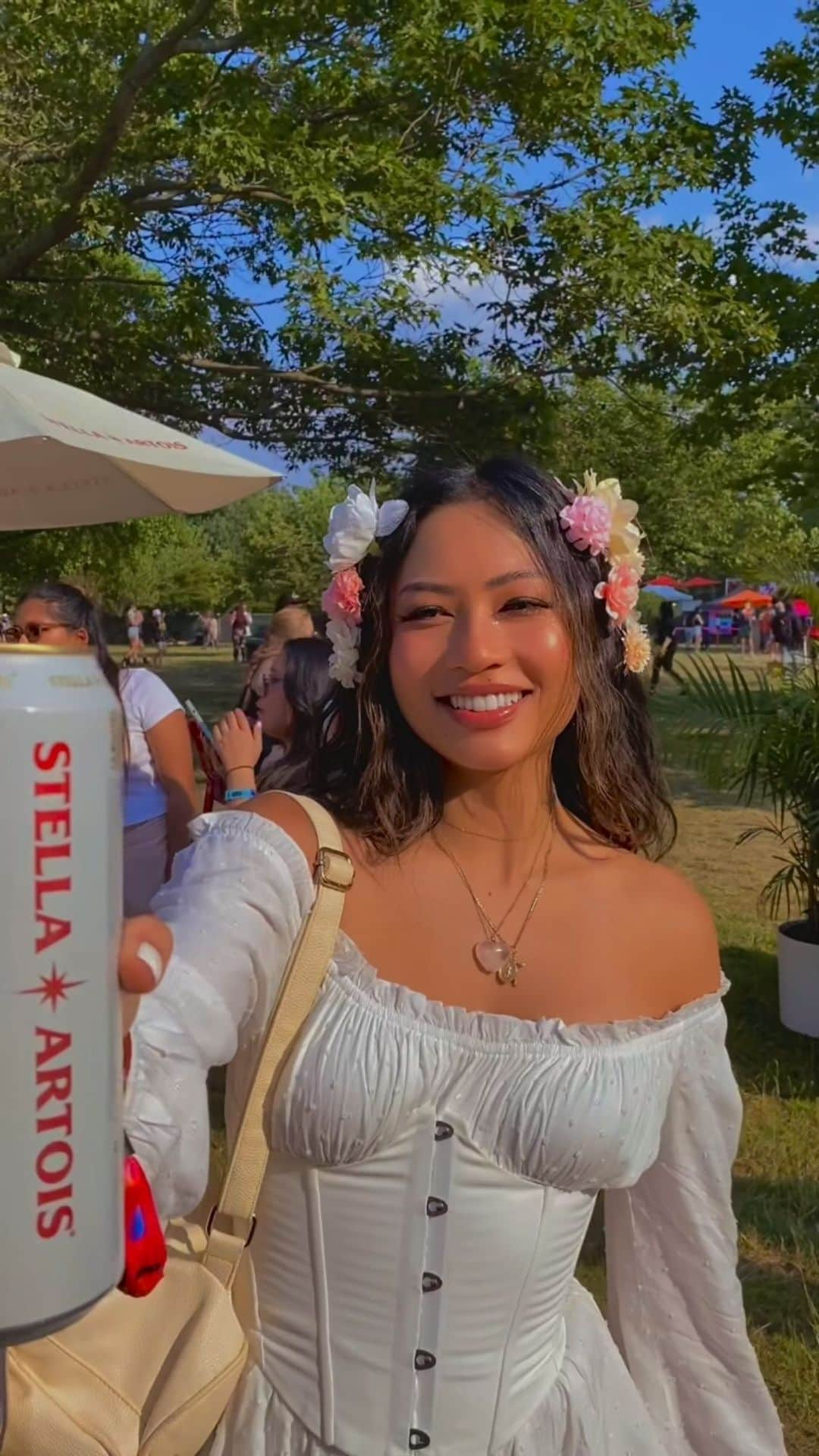 エイミー・ファムのインスタグラム：「Thank you @stellaartoisusa and @chefroychoi for letting me eat all of your #fritesartois at @govballnyc 🍟💕」