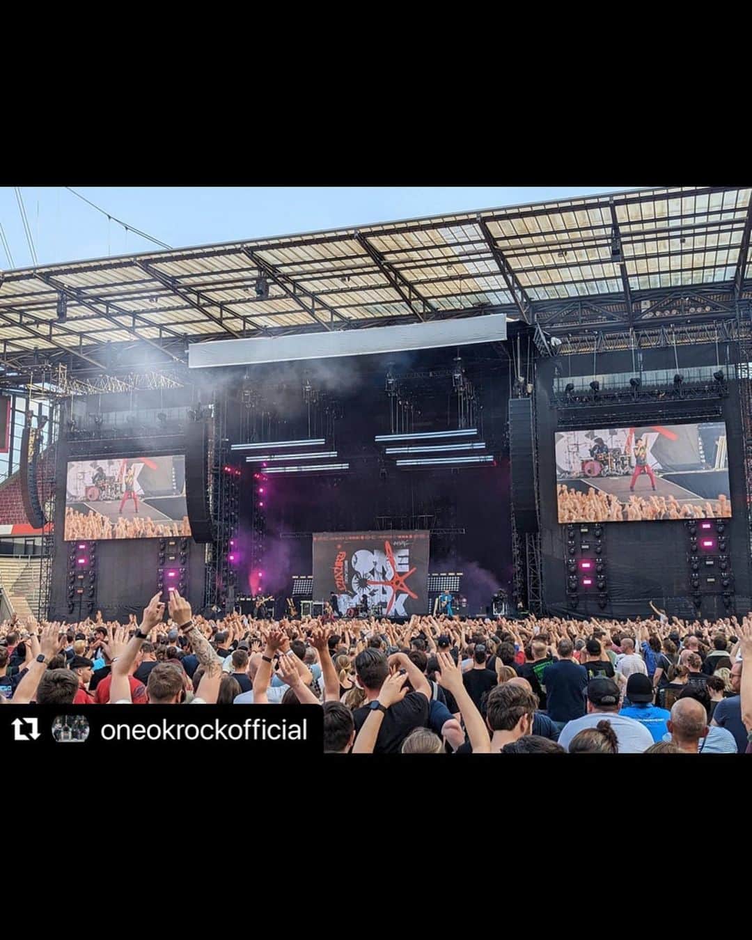 ONE OK ROCK WORLDさんのインスタグラム写真 - (ONE OK ROCK WORLDInstagram)「- MUSE ...