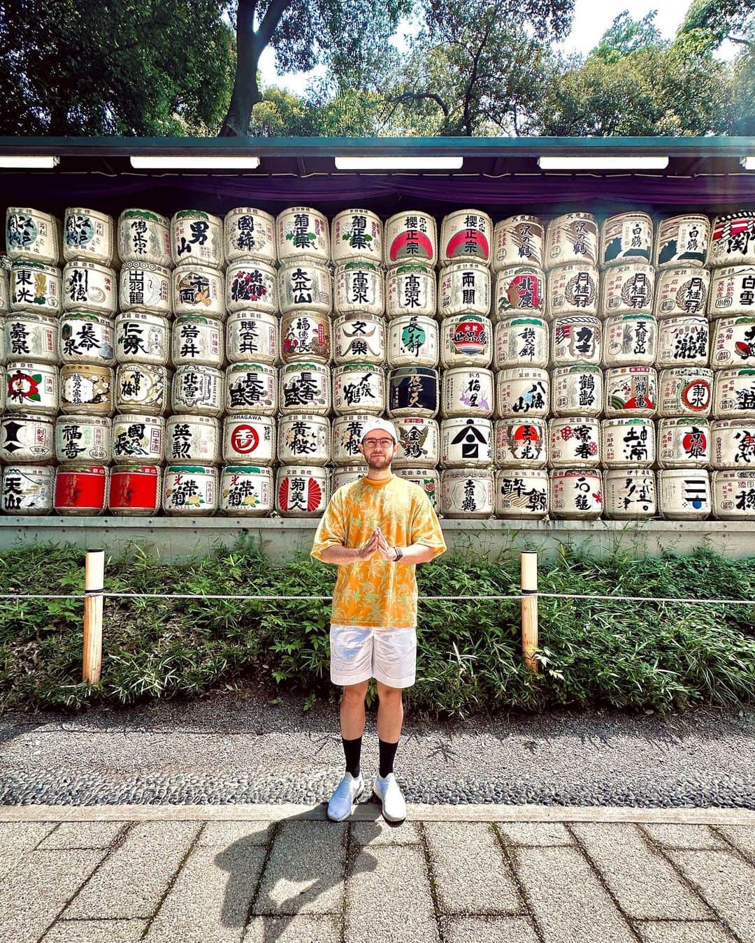 ゼッドのインスタグラム：「I love JAPAN so much ♥️🇯🇵  I can’t wait to come back 🥹  PS: the last slide is my favorite photo I’ve ever taken.」