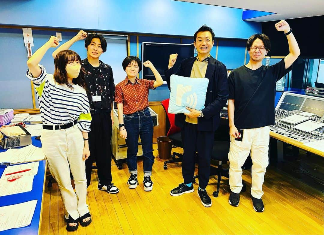 大抜卓人のインスタグラム：「#fm802  今週も朝6時から 生放送🎙️ よろしくお願いします！ #おはたく  #起きたら802」