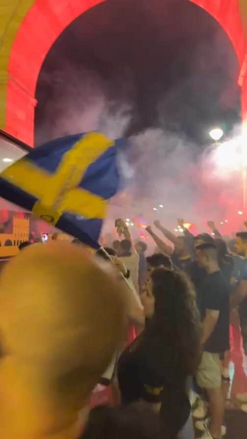 エラス・ヴェローナFCのインスタグラム：「VERONA E LA SUA UNICA SQUADRA」