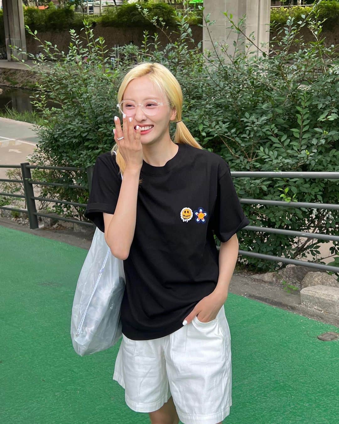 ヘリョン のインスタグラム：「ㅎㅇㅌ ㅎㅇㅈ🙄」