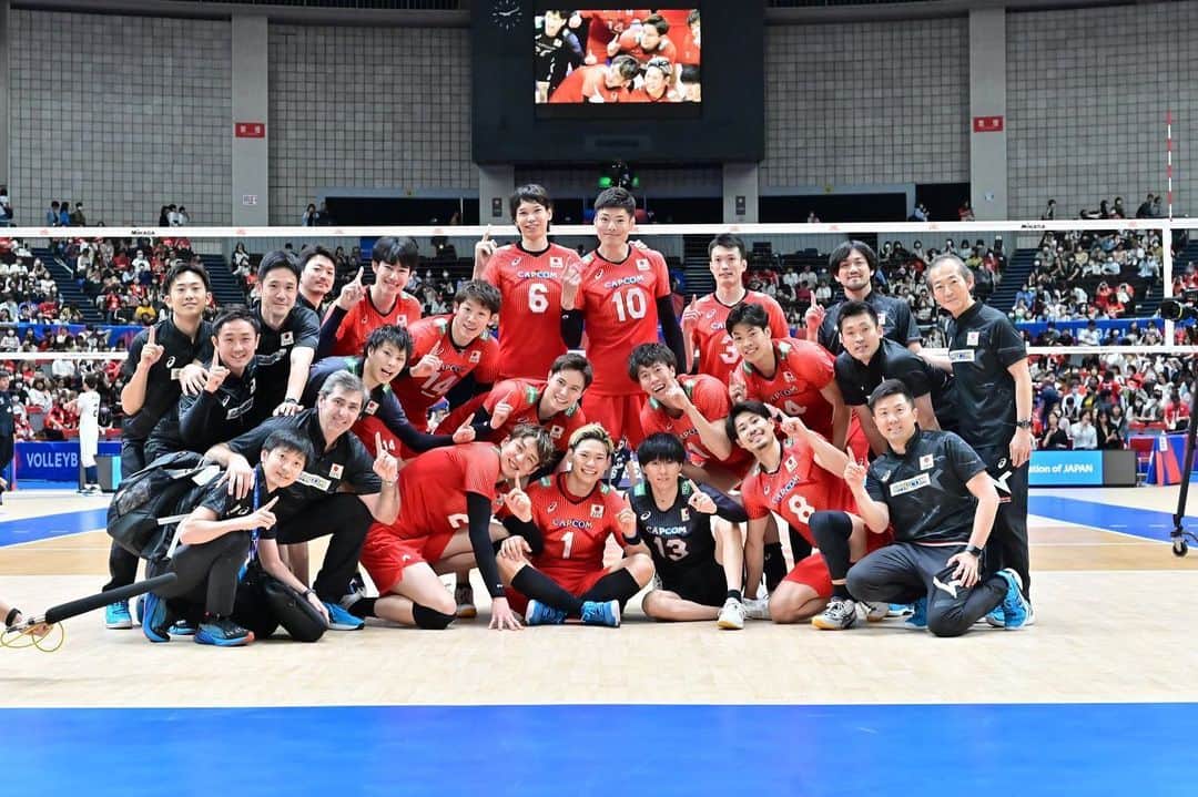 髙橋藍のインスタグラム：「名古屋ラウンドありがとうございます‼️ Nice 4 consecutive win!!! 皆さんの声援が力になりました！  引き続き応援よろしくお願いします！」