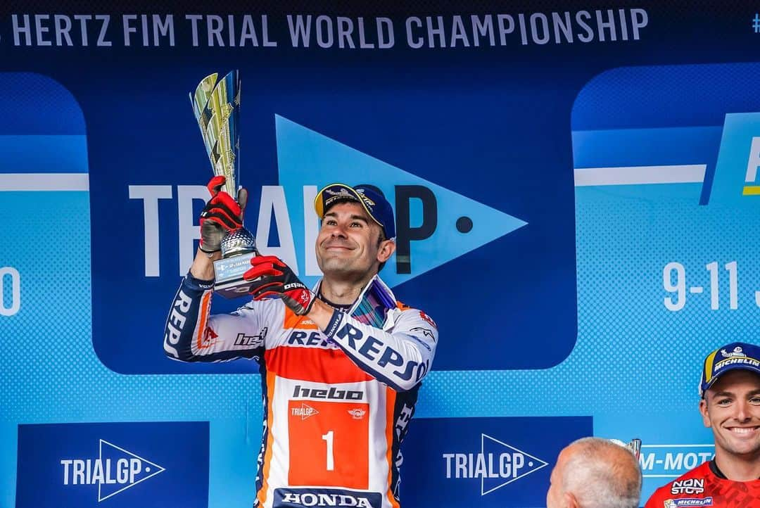 藤波貴久さんのインスタグラム写真 - (藤波貴久Instagram)「This is it, I've been waiting for this 🥇🥈🔥 @trialgp 🇸🇲 @tonibou  @ggmarcelli  #thebestteam #best #trial   @hondaracingcorporation  @box_repsol  @trialteamhrc  @alpinestars  @renthal_moto  @michelinmotorsport  @twin_air  @showabygpe  @s3parts.official  @didchain  @galfer_brakes  @braktec  @hebo.factory  @ogio_powersports」6月12日 21時25分 - fujigas