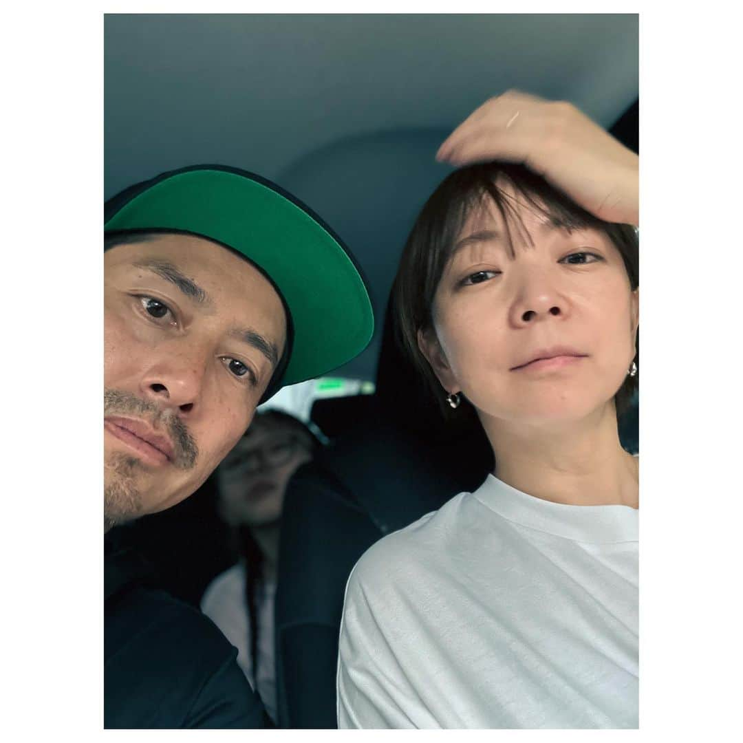 肥野竜也さんのインスタグラム写真 - (肥野竜也Instagram)「＂毎日夫婦写真＂ひょっこり娘ですw ⁡ #毎日夫婦写真 #えみたつや #夫婦 #家族 #ファミリー #基本ストーリーズ投稿 #たまにフィード投稿 #最近毎日が難しい状況」6月12日 19時54分 - tatsuya_hino