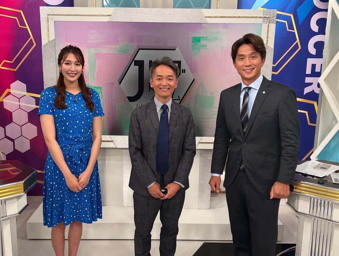 福西崇史さんのインスタグラム写真 - (福西崇史Instagram)「. Jリーグタイム📺 夜遅くでしたが、 見ていただいた方々 ありがとうございました😊 . 暫定ではありますが、 J1は横浜Fマリノスの首位で 半分の折り返し⚽️ . 選手の移籍など、 夏にまた動きはありそう〜⚽️ . #jリーグタイム #nhk #jリーグ #soccer #高階亜里沙 #田中秀樹 #福西崇史」6月12日 20時06分 - takashi_fukunishi