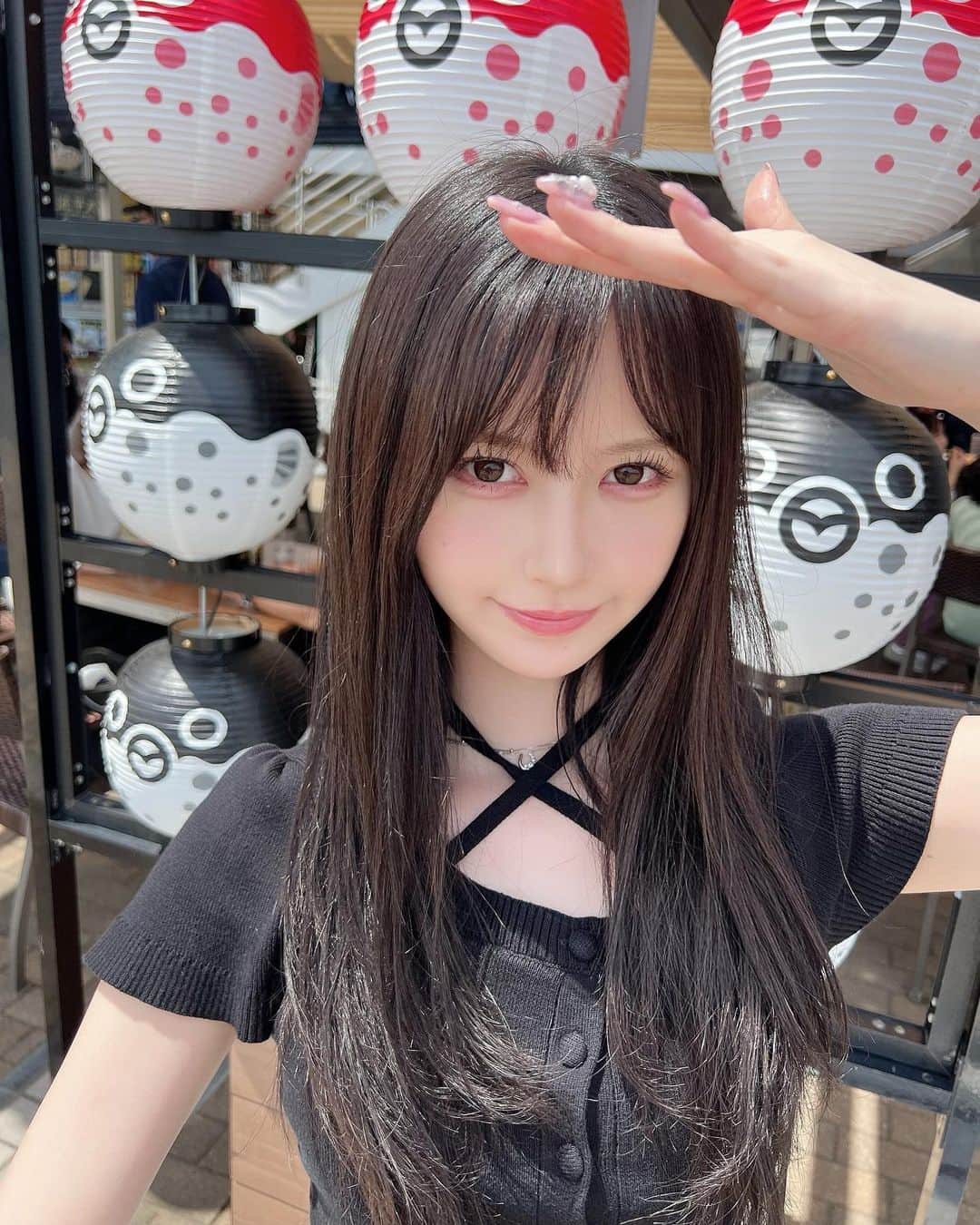 山本望叶のインスタグラム：「唐戸市場のお寿司さいこう😽  #山口県 #唐戸市場 #ootd #code #コーデ #eatme」