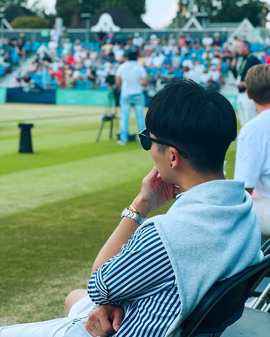 J E R E M Y ジェレミーさんのインスタグラム写真 - (J E R E M Y ジェレミーInstagram)「: Just to record my very first time watching world class players playing tennis live. . . . . .  #minimalism #撮影練習 #写真好き #photooftheday  #picoftheday #bestoftheday  #nofilter #UK #hongkonger #british #倫敦 #londoner  #london #travelgram  #londonlife #wanderlust #weekendescape #positivevibe  #asethetic  #visualgang #Tennis #lexus #Lexusuk  #surbitonracketandfitnessclub #sportphotography #summervibes #surbiton #tla」6月12日 20時26分 - jeremygenic