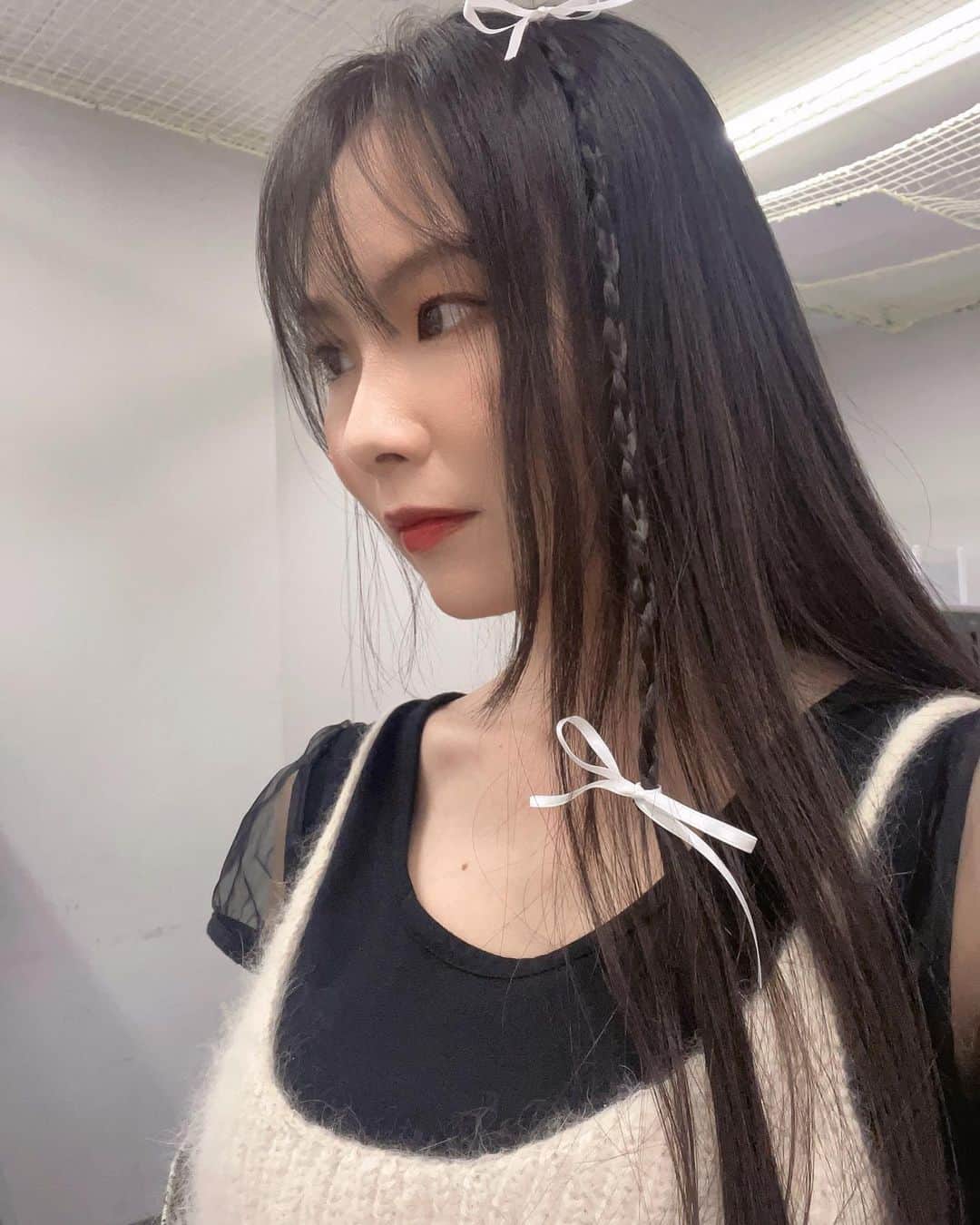 towanaのインスタグラム：「🤍💋🖤」