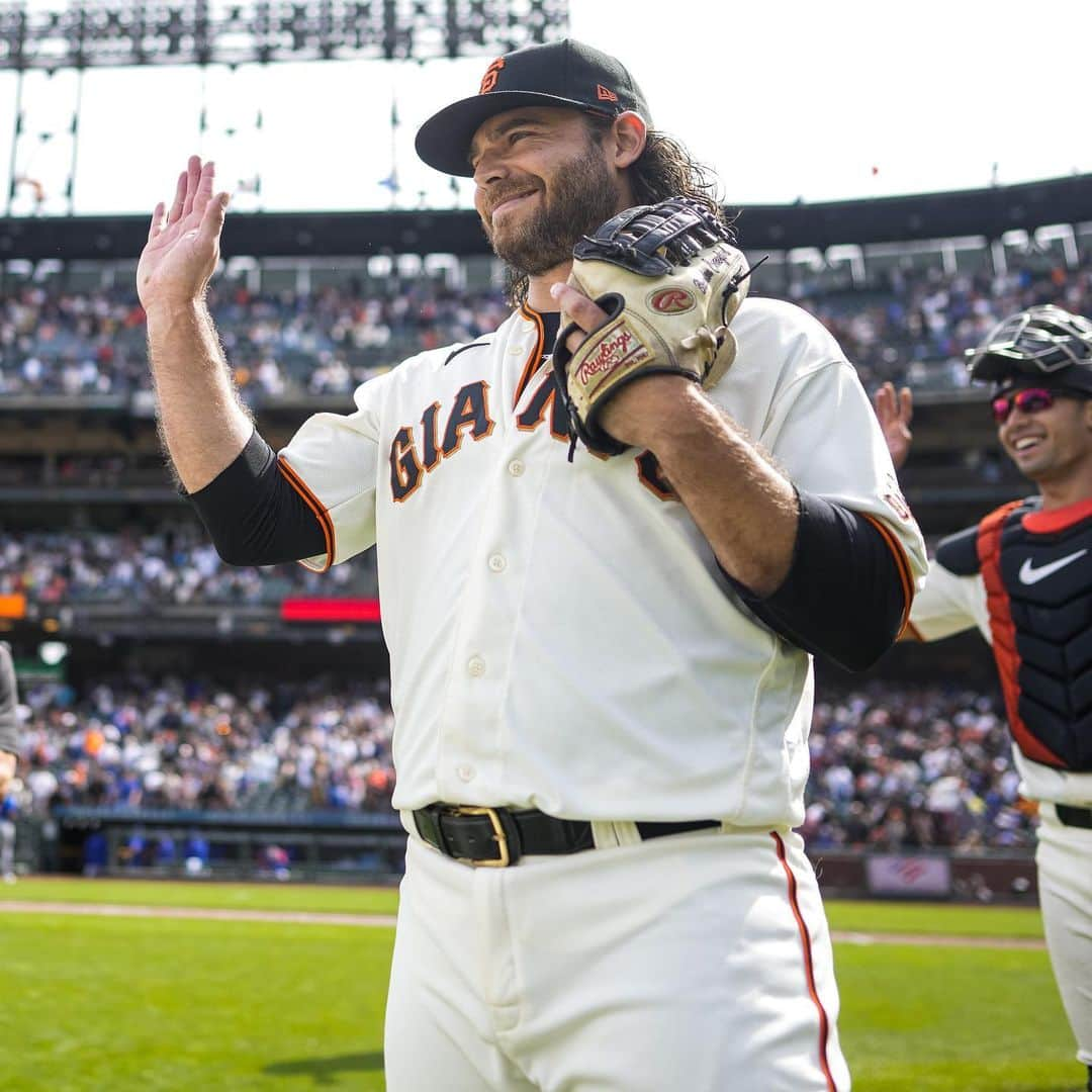 サンフランシスコ・ジャイアンツさんのインスタグラム写真 - (サンフランシスコ・ジャイアンツInstagram)「Now pitching for the San Francisco Giants, Brandon Crawford.」6月12日 13時12分 - sfgiants