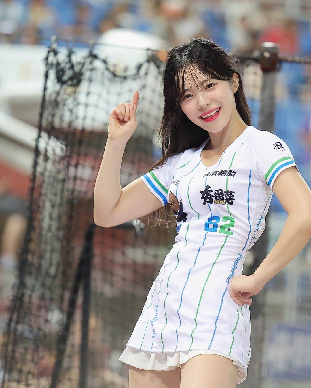 アンディ・チェンさんのインスタグラム写真 - (アンディ・チェンInstagram)「#이다혜  #李多慧 @le_dahye #대만 #CPBL #첫공연 #rakutengirls  #rakutenmonkeys  #leedahye #치어리더 #이다혜치어리더 #코카인 #기아타이거즈 #전북현대   Canon EOS R3  RF 135mm f/1.8L IS USM  STC CINE MIST CPL  #RF135mm #RF70200mm  #CanonTaiwan #canon合作攝影師 #STC_TAIWAN」6月12日 14時11分 - myhiro99