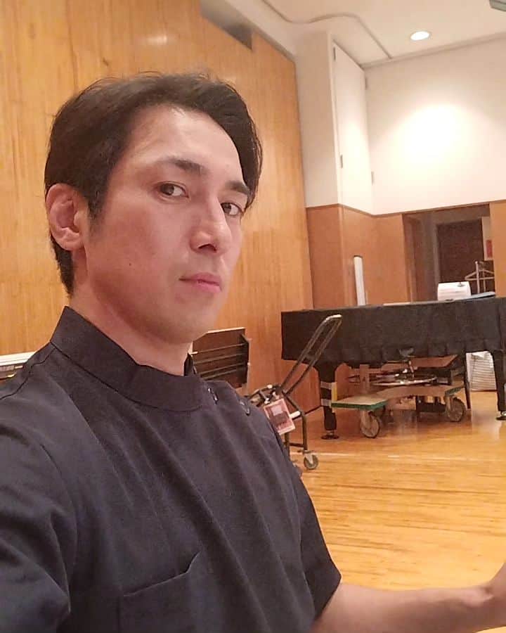 のインスタグラム：「出演情報です。 本日よる22時より放送の 『合理的にあり得ない～探偵・上水流涼子の解明～』に整形外科医、安生健吾役で出演します。是非ご覧ください。 #合理的にあり得ない #天海祐希 #松下洸平 #白石聖 #中川大輔 #丸山智己 #仲村トオル #高橋光臣 #皆さんはどのシーンでぐっときた？」