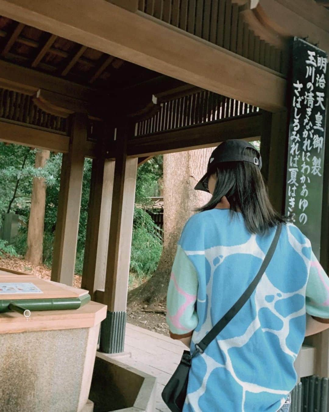 小貫莉奈さんのインスタグラム写真 - (小貫莉奈Instagram)「散歩⛩  アクアさんと写真撮ってもらった🫡」6月12日 15時21分 - rina_onuki0529