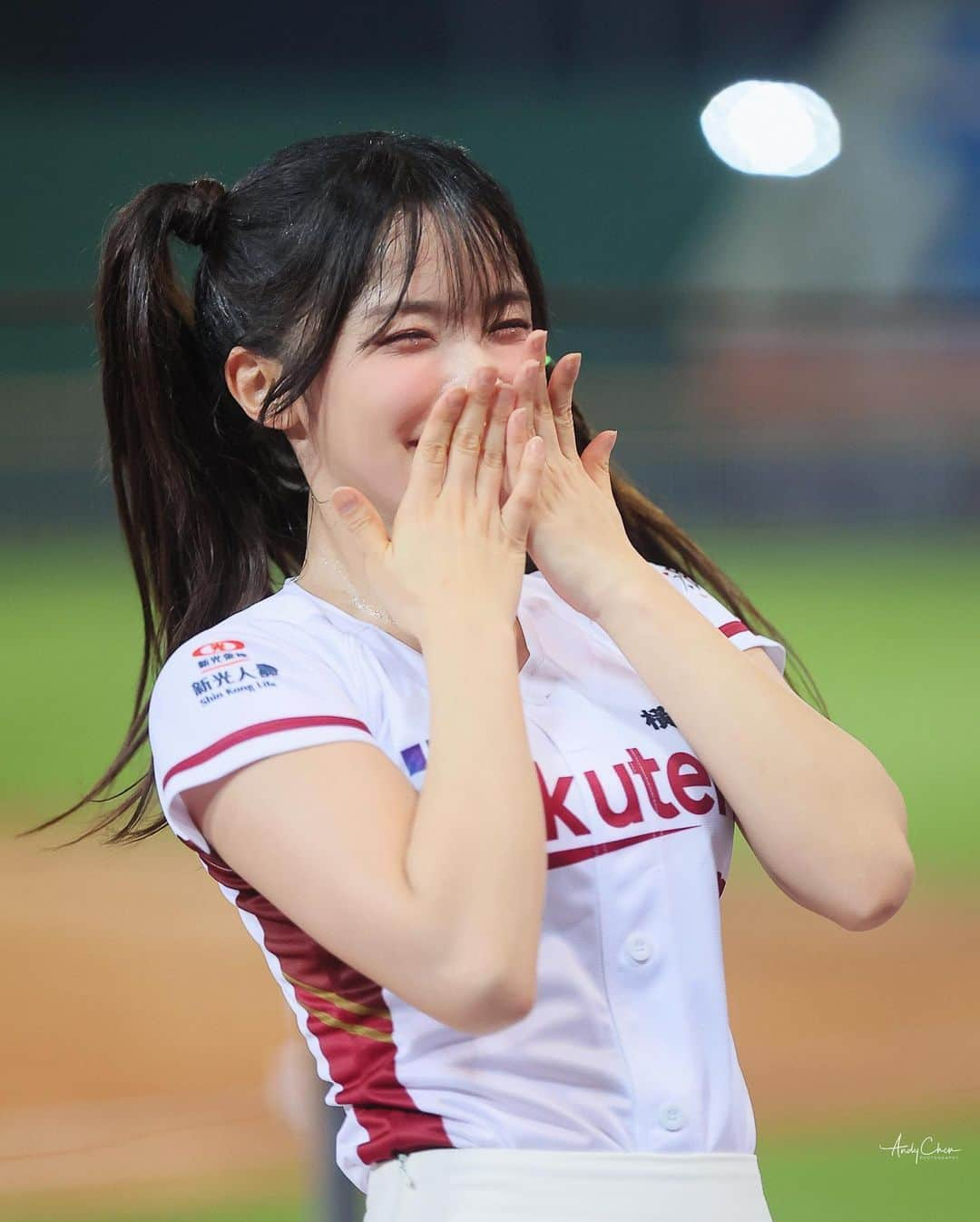 アンディ・チェンさんのインスタグラム写真 - (アンディ・チェンInstagram)「#이다혜  #李多慧 @le_dahye #대만 #CPBL #첫공연 #rakutengirls  #rakutenmonkeys  #leedahye #치어리더 #이다혜치어리더 #코카인 #기아타이거즈 #전북현대   Canon EOS R3  RF 135mm f/1.8L IS USM  STC CINE MIST CPL  #RF135mm #RF70200mm  #CanonTaiwan #canon合作攝影師 #STC_TAIWAN」6月12日 15時45分 - myhiro99