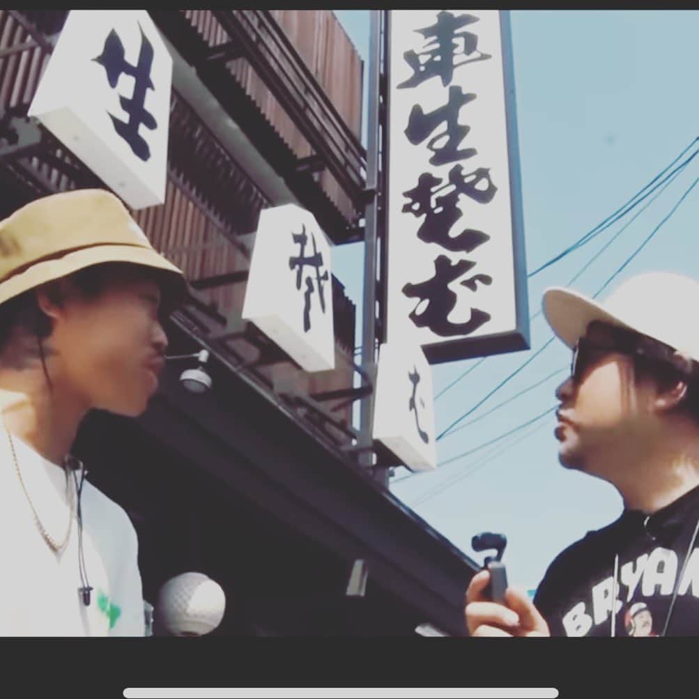 マッコイ斉藤のインスタグラム：「ぶらり喧嘩LIVE開催 7月７日恵比寿ザガーデンルーム19時  チケットぴあ https://t.pia.jp/pia/event/event.do?eventCd=2321962 ローソンチケット https://l-tike.com/order/?gLcode=34335&gPfKey=20230605000001435395&gEntryMthd=02&gScheduleNo=2&gCarrierCd=01&gPfName=芦澤竜誠×マッコイ斉藤%E3%80%80ぶらり喧嘩ライブ&gBaseVenueCd=32407 e+ https://eplus.jp/sf/detail/3892810001-P0030001P021001?P1=0175」