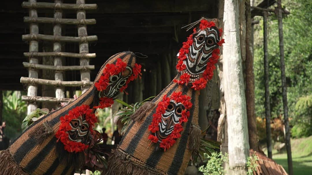 TBS「世界ふしぎ発見！」さんのインスタグラム写真 - (TBS「世界ふしぎ発見！」Instagram)「世界一の多言語国家 #パプアニューギニア には なんと８００以上の部族が存在😳  部族の数だけ言語もあるんです🤯⚠️   それぞれが独自の伝統を守る パプアの人たち、 その原始の暮らしに迫ります✨👨‍🚒🔎  #ふしぎ発見 #森山未來」6月12日 17時00分 - fushigi_hakkenad