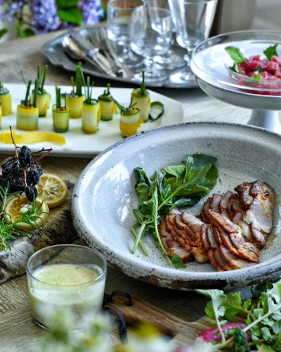 バジルとブルーチーズバターを詰めたグリルキノコのレシピ