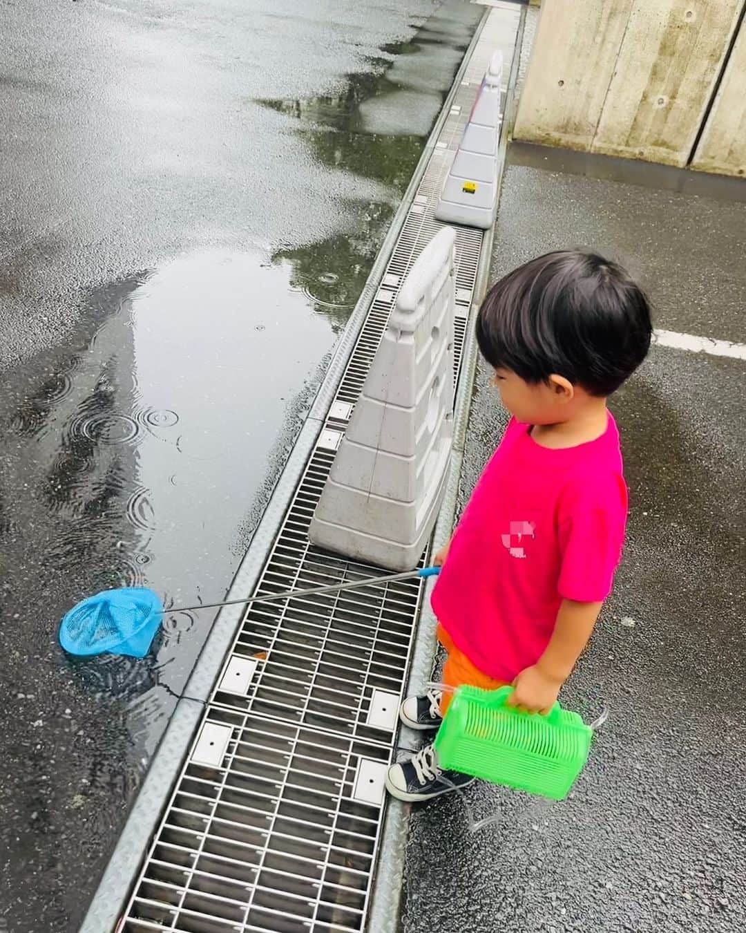 清澤恵美子のインスタグラム：「都会っ子のお魚釣り🎣🙄」