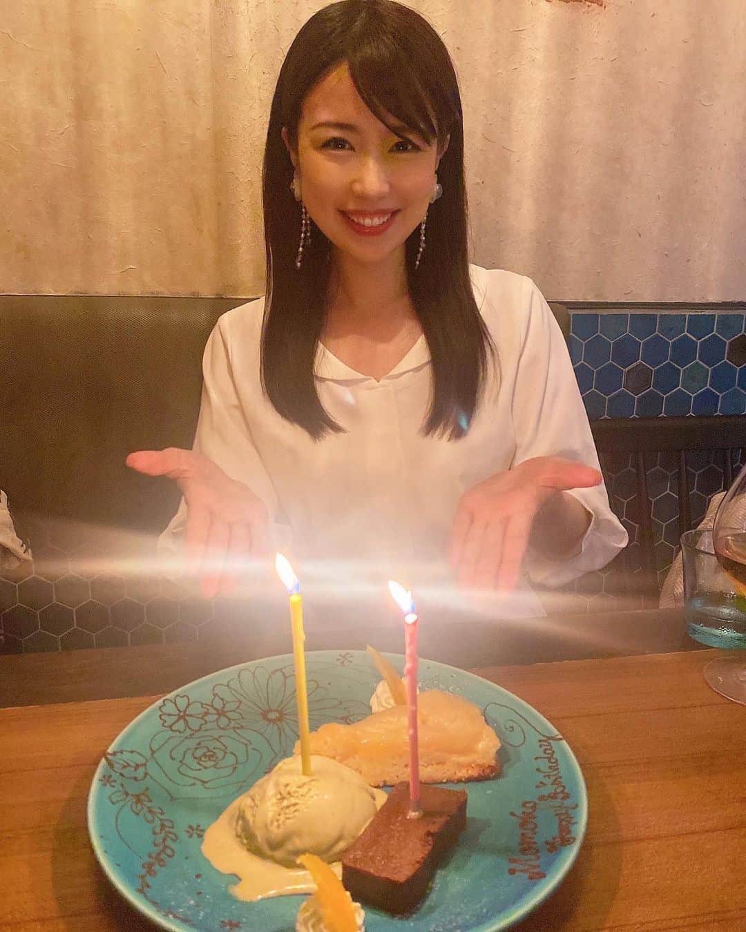 道岡桃子のインスタグラム：「本日、無事にお誕生日を迎える事ができました‼️  いつもコメントやメッセージを通して、皆様にたくさんの愛を頂いています。ありがとうございます💓  お返事はできませんが、嬉しく拝見しております🙇‍♀️  頂いた分、私も愛を届けられる人になりたいです❤️👼  これからもお仕事１番ですが、大人なので、親孝行もプライベートも頑張ります☺️w  こんな私ですが、 引き続きよろしくお願いいたします✨✨  #アナウンサー  #happybirthday  #love #loveislove」