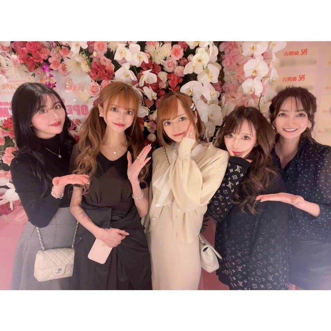 天使かれんさんのインスタグラム写真 - (天使かれんInstagram)「45メンバーが来てくれた日👼💕 #コンカフェ #秋葉原」6月12日 18時56分 - karen_amatsuka