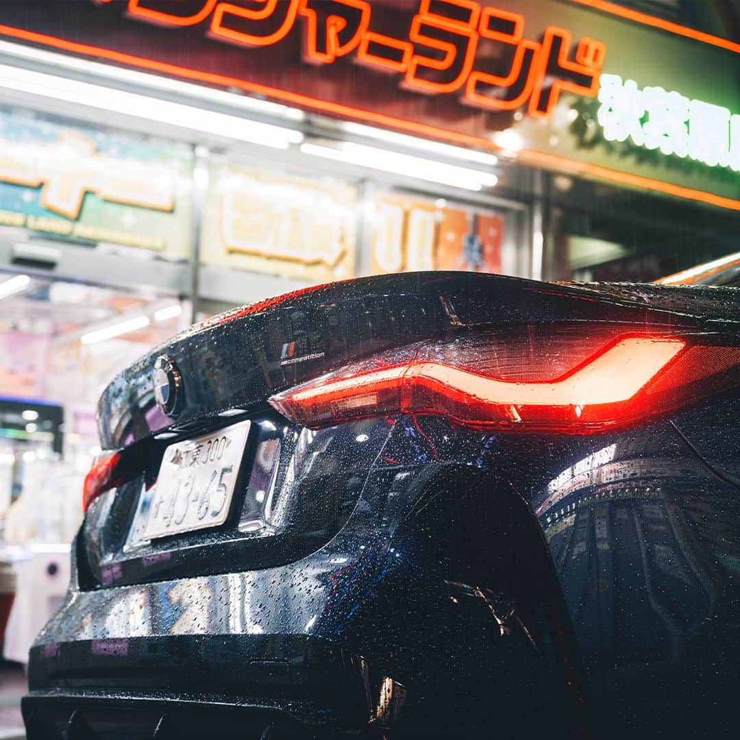BMW Japanさんのインスタグラム写真 - (BMW JapanInstagram)「BMW Midnight Cruising. THE M4を駆り、梅雨の夜を愉しむ。  #BMWRAIN #BMW #駆けぬける歓び #BMWJapan #THEM4 #梅雨 #midnightcruising #BMWM #BMWgram #bimmer #BMWlove #BMWlife #BMW好きな人と繋がりたい #車好きな人と繋がりたい #Carphotography  *特別な許可を得て撮影しています。」6月12日 19時00分 - bmwjapan