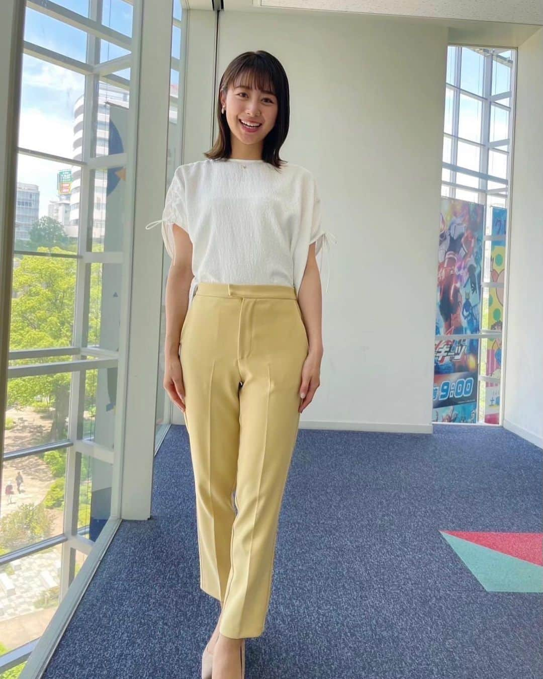 林美沙希さんのインスタグラム写真 - (林美沙希Instagram)「. 今日もお疲れ様でした🙌 東京は雨続きで 日差しが恋しいです。 朝起きた時の気分が違いますよね。  #annニュース #ワイドスクランブル #林美沙希 #衣装 #パンツコーデ #ワンピース #スカートコーデ」6月12日 19時05分 - misaki0hayashi