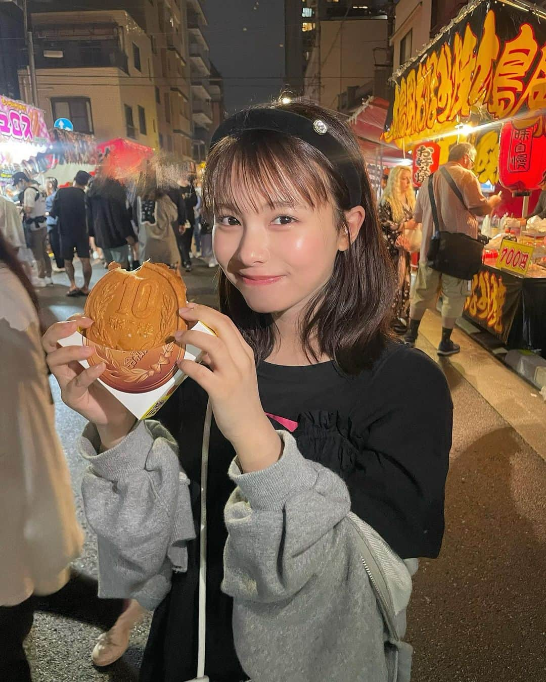 宮崎あみささんのインスタグラム写真 - (宮崎あみさInstagram)「今年初お祭り🏮👘✨ ・ 10円パン初めて食べた」6月12日 19時14分 - miyazaki_aa