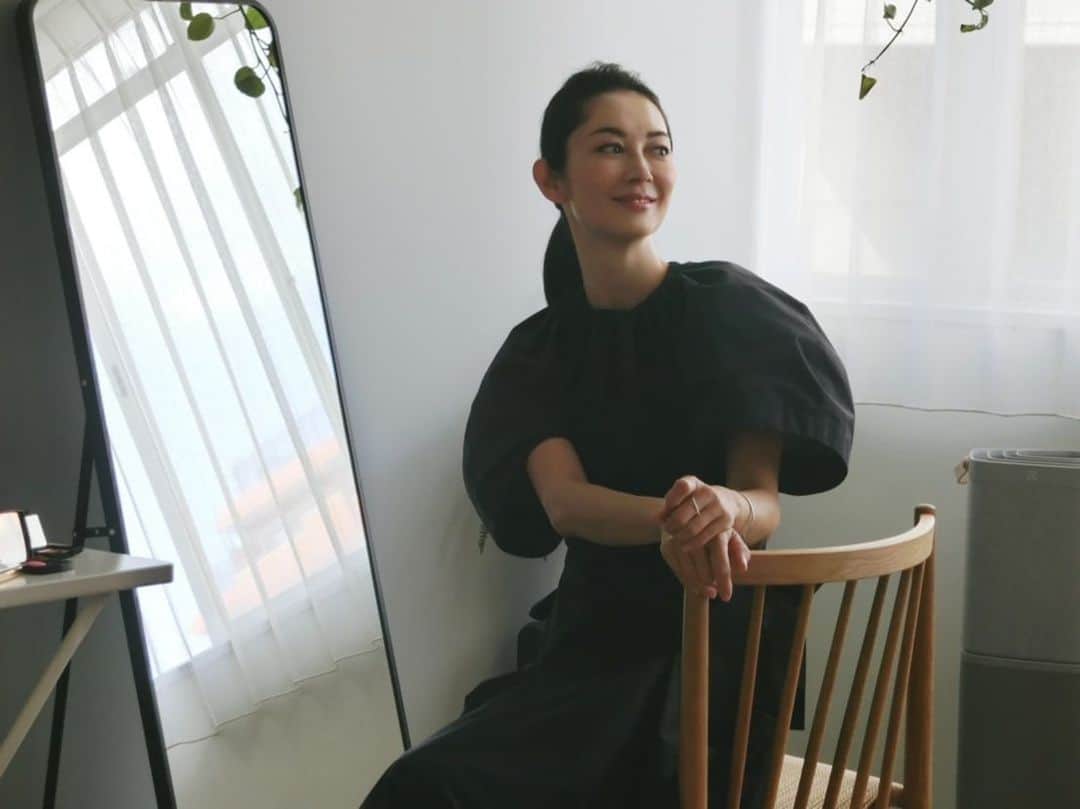 伊東美咲のインスタグラム：「マネージャーより  Web Domani 「女の時間割。」で、インタビューして頂きました！  是非ご覧下さい！  #女の時間割」