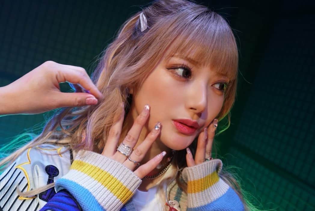 安西かれんのインスタグラム：「KURUNEの時の衣装とっても可愛かったの載せる～☺️！！」