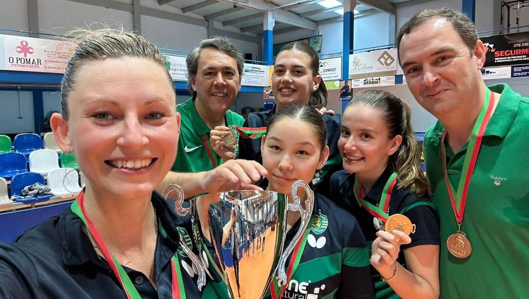 ガリア・ドボラクさんのインスタグラム写真 - (ガリア・ドボラクInstagram)「One last dance 🕺... It was an honor to play in @sportingclubedeportugal and to win the Championship alongside these young girls @annahurseyxoxo @patriciasantos0309 @juliiana_ssilva @dianagomes6133 Thank you! 💚」6月12日 19時53分 - galiadvorak