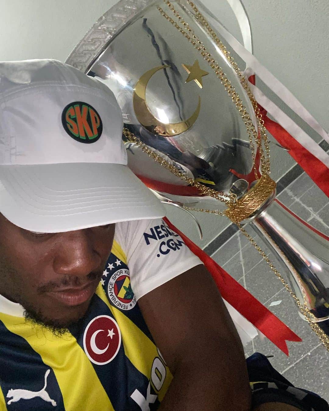 ミシー・バチュアイのインスタグラム：「Şampiyon dump 🎞️💛💙」