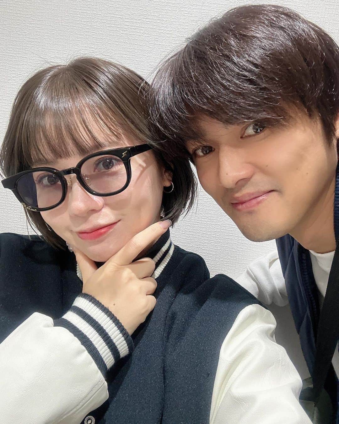 のインスタグラム：「いつかの２人👫 つい最近(去年12月の写真)なのになんか若く見える😂笑」