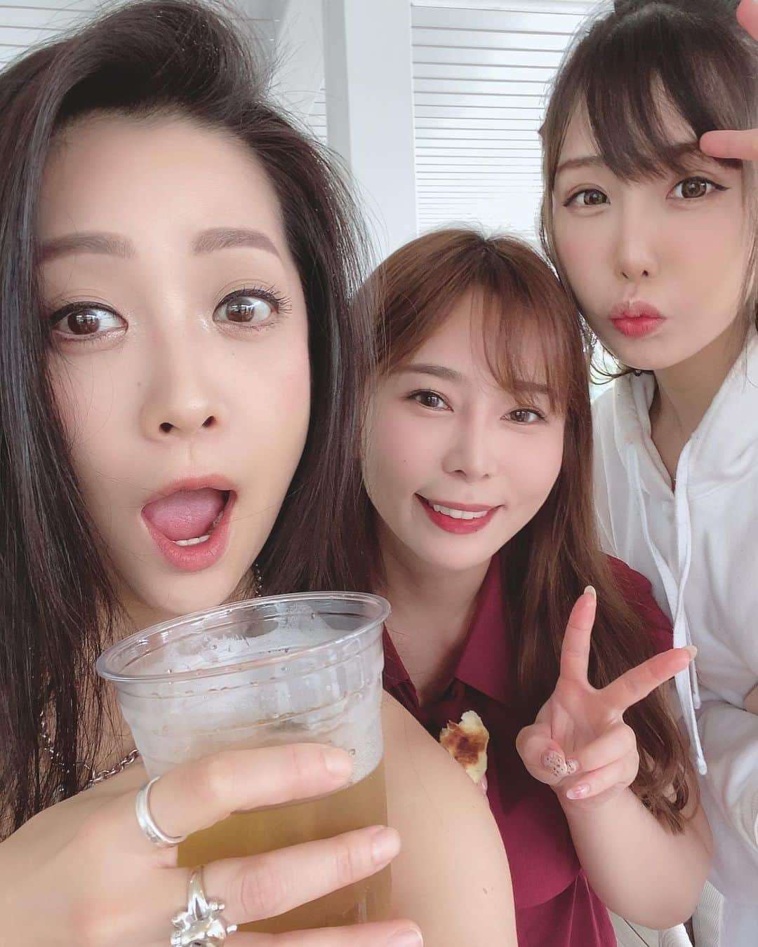 小向美奈子さんのインスタグラム写真 - (小向美奈子Instagram)「カプセルエージェンシーのバーベキュー🍖  めちゃ楽しい時間だったぜ！」6月13日 5時17分 - x375x_komukai.m