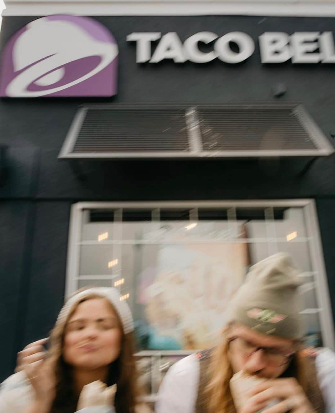 Taco Bellのインスタグラム：「is this too much to ask for」