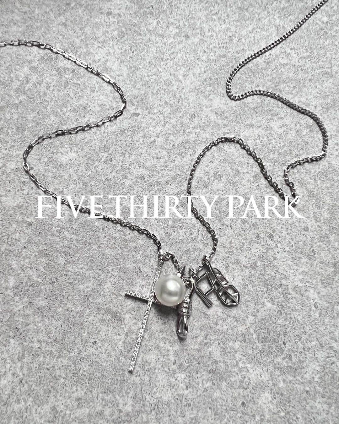 アーカーさんのインスタグラム写真 - (アーカーInstagram)「Discover the collection at fivethirtypark.com ✔️  #530park #fivethirtypark  #mensjewelry #unisexjewelry  #unisex #GenderNeutralJewelry #jewelry #finejewelry  #ファイブサーティパーク #ユニセックスジュエリー」6月12日 21時39分 - fivethirtypark