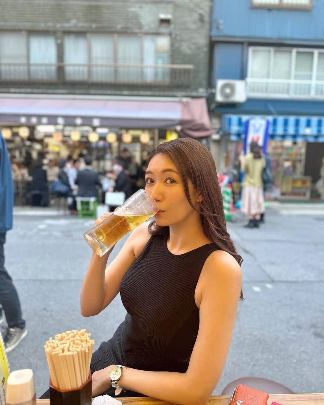 穂川果音さんのインスタグラム写真 - (穂川果音Instagram)「ホッピー通り、賑わっていた〜🍺 この時期は、外で飲むビールが最高に美味しい、、🤤  #浅草　#ホッピー通り #asakusa #tokyo」6月12日 21時55分 - hokawakanonn