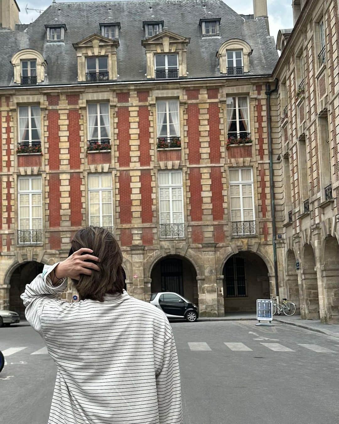 ヘンドリー（HENDERY）さんのインスタグラム写真 - (ヘンドリー（HENDERY）Instagram)「Paris💚」6月12日 22時03分 - i_m_hendery