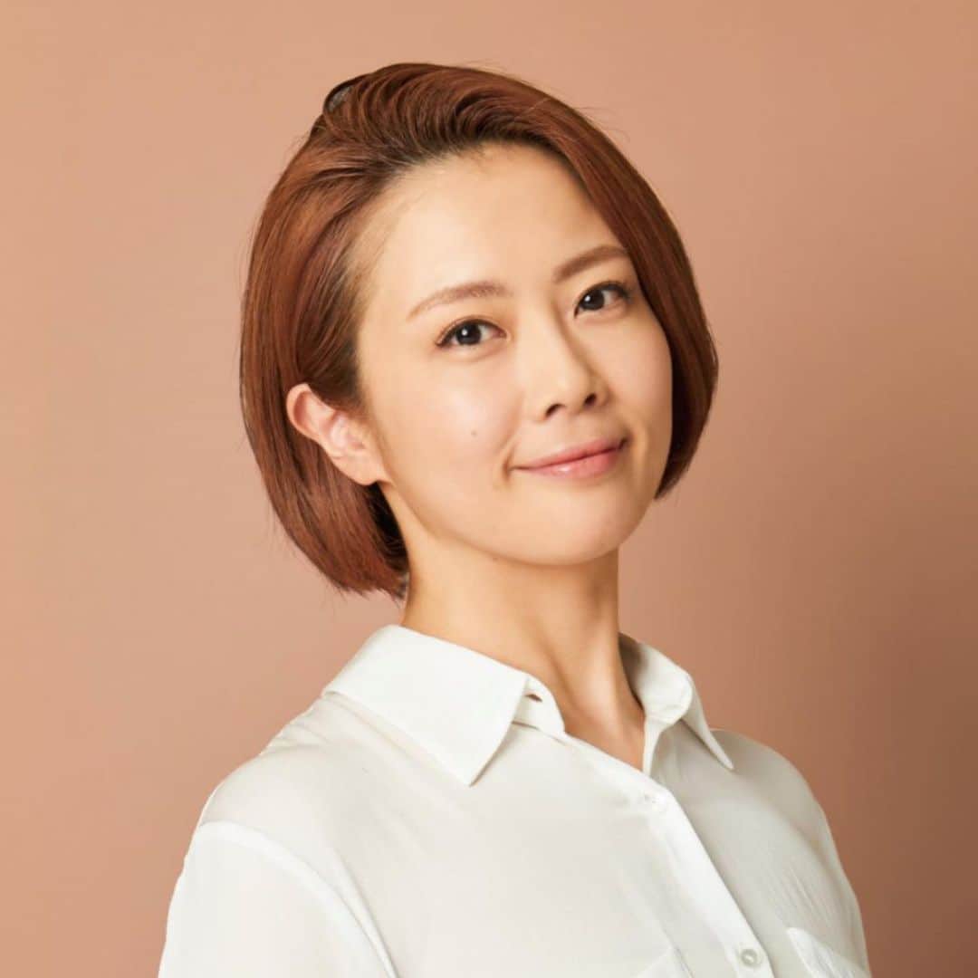のインスタグラム：「舞台ハリーポッターの公式Instagramには発表されていないようですので、こちらでロン役、ジニー役、デルフィー役、スコーピウス役の追加新キャストの皆さんをご紹介させてください。 素敵なコメントも載せます。 素晴らしいキャストの皆さまとご一緒できる幸せを噛み締めながら私も毎日お稽古に励んでおります。 個人的に、13年振りの美帆ちゃんとの共演は胸熱です。 是非楽しみにしていて下さい。  ■石垣佑磨 コメント 今回のオーディションのタイミングで、丁度自分の子どもが生まれ、オーディション会場の皆さまがお祝いをしてくださったんです。 実はあまり時間のない中で挑んだオーディションだったんですが、いい雰囲気の中で楽しんでお芝居ができ、そのノリというかテンションが【ロン】というキャラクターにとって大事だったのか、演技に対して「GREAT！」と仰っていただきました。うれしかったですね。 自分自身が映画版『ハリー・ポッター』で体感したワクワクする感覚を忘れずに大切にして、『呪いの子』の世界でも全公演を通してお客様に感動を届けていきたいです。 既にご覧になった方もこれからご覧になる方も、キャストが変わるという新たな要素も楽しんでいただけるように、新鮮な気持ちを毎回お届けすることができればと思っております。  ■大和田美帆 コメント ハリーの妻、ジニー・ポッター役で出演させていただきます。オーディションでお会いしたイギリスのクリエイターの皆様があまりに魅力的で。必ず合格したい！ と意を強くしたのを覚えています。皆様とご一緒できることがとても光栄です。 舞台は、次から次へと起こる魔法に子どものようにワクワクし、それだけでなく、想像を遥かに超えたドラマチックで繊細なストーリーに涙しました。 7歳の娘と父と一緒に観劇いたしましたが、まさに子どもも大人も一緒に楽しめる素晴らしいエンターテインメントに客席で心から感動しました。 今度はお客様に楽しんでいただけるよう、舞台上で精一杯努めさせていただきます。  ■西野遼 コメント スコーピウス・マルフォイ役を演じさせていただきます、西野遼です。 初めて観劇させていただいたときから、スコーピウスの人柄に惚れ、とても愛おしく一瞬で心を掴まれました。絶対にこの役を演じたい！ そう思いました。 そして、スコーピウス役に決まったと聞いたときは信じられないくらいうれしく感激すると共に、改めてスコーピウスはどんなことを思ってどんな人生を歩んできたのだろうかと、もっと彼のことを知りたくなりました。 スコーピウスとして舞台に立てることが今から楽しみで仕方ありません。 ひとつずつ、大切に、紡いでいきたいと思います。 全身全霊で演じます。よろしくお願いいたします！ WIZZO!!!  ■鈴木結里 コメント 新たにデルフィーを務めさせていただきます鈴木結里です。 あの、あの、『ハリー・ポッター』の世界に私が入れるなんて、想像もしていませんでした。 小さい頃、映画館で『ハリー・ポッター』を見ていた私に教えてあげたい気持ちです。 オーディション合格の連絡をいただいたときは、現実であると信じられませんでした。11歳でお芝居と出会い、舞台を続けてきて、本当に良かったなと思った瞬間です。 私のできる全てを尽くして、舞台に臨みたいと思います。 皆様と劇場でお目にかかれることを楽しみにしております！」
