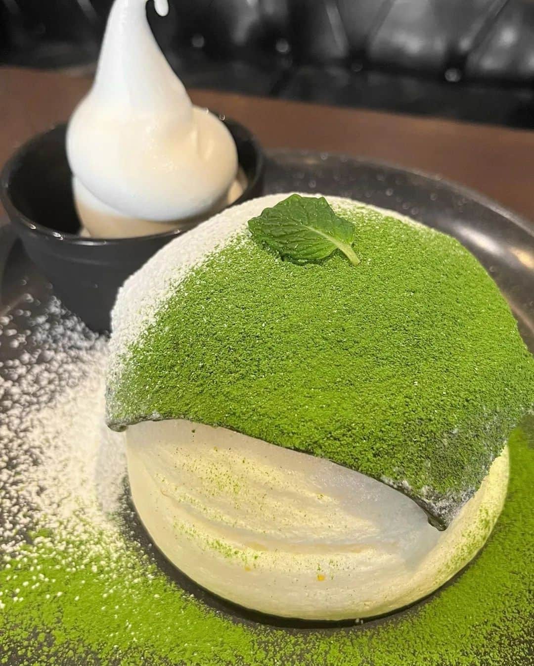 Matchæologist®さんのインスタグラム写真 - (Matchæologist®Instagram)「😍 Today’s to-do list: Grab a spoon and dive into this enticing #Matcha #Daifuku #Pancake captured by @sono.matcha. 🤔 Isn’t this #MatchaTreat the best thing you’ve seen today?! . We’ve got you covered if you’re craving the captivating taste of matcha green tea 🌿— the ultimate superfood that you can incorporate into any of your favourite creations! . 👉 Head to Matchaeologist.com (link in bio) to learn more about our range of ceremonial and culinary matcha. 🌿 . Matchæologist® #Matchaeologist Matchaeologist.com」6月12日 22時05分 - matchaeologist