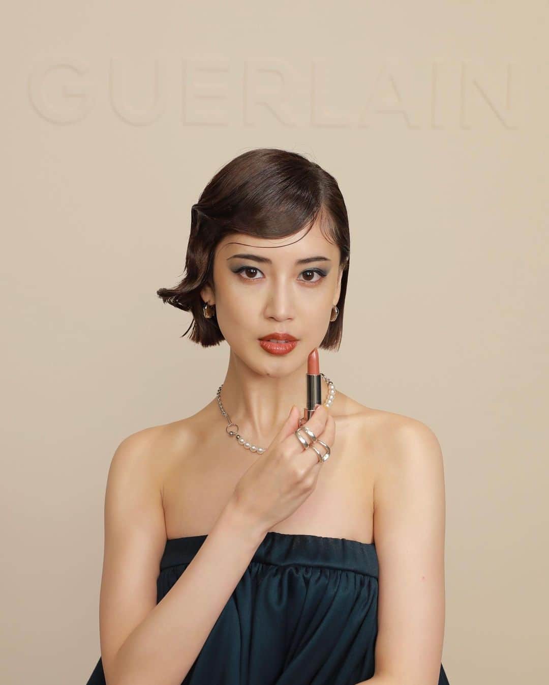 藤井夏恋のインスタグラム：「I used Guerlain products for today's hair and makeup look✨ Hair & Makeup by Tomoka.💄 @guerlain @tomoca13」