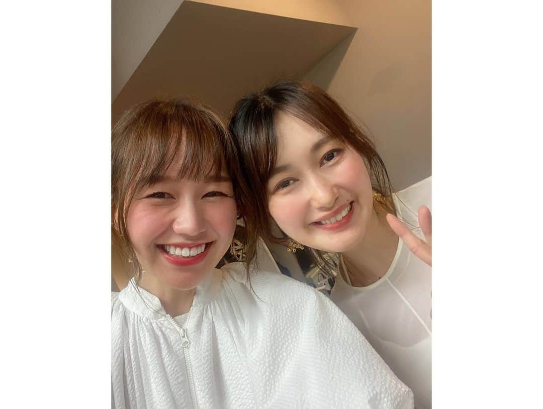 立石純子さんのインスタグラム写真 - (立石純子Instagram)「7/1(土)クアーズテック秦野カルチャーホール連動企画　 立石純子Presents 　 《夢を纏って》　 -bouquet-DAY2　 at横浜ミントホールさん@yokohama_mint_hall  Pf&Syn&Cho:furani Perc. 遠藤徳光 　 優しくて力強くて愛に溢れていて。　 ももこさん、まりさん、りかさんが心を押し上げてくれて無我夢中で臨んだステージは一緒に演奏してくださったfuraniさんのりさんのお陰様、沢山の方に嬉しいお声も頂き感無量の時間となりました😢　 物販ではこのイベント1日通しての嬉しい感想もたくさん届けて下さった方が本当に多くて、、何より嬉しかったです⋆✴︎⋆.*･　 　 配信でもコメントもご視聴もぜーーーんぶ見させていただきました。各地からのご視聴、本当にありがとうございました☺️🌹　　 皆さんのステージ、アーカイブは6/25(日)23：59までお楽しみいただけますのでよろしければぜひに⋆✴︎⋆.*･　 ☑︎立石純子HPから配信先リンクに飛んでいただけます 　 　 7/1へむけた連動企画-bouquet-《夢を纏って》も残すところ6/17.18日とあと2日。　　  大好きで、尊敬してやまない 皆さんの音を握りしめて。 　 皆さんと思い切り楽しめる日まで　 あと #19日 ☺️  　 #ありがとう #respect #musician #ブーケ#bouquet #シンガーソングライター #はだのブランドアンバサダー #感謝  #music #音楽 #enjoy #piano #ピアノ #yokohama #神奈川公演 #instagood #instapic #life  #7月1日 #クアーズテック秦野カルチャーホール #10th #anniversary #greatful」6月12日 23時28分 - junkokokotateishi