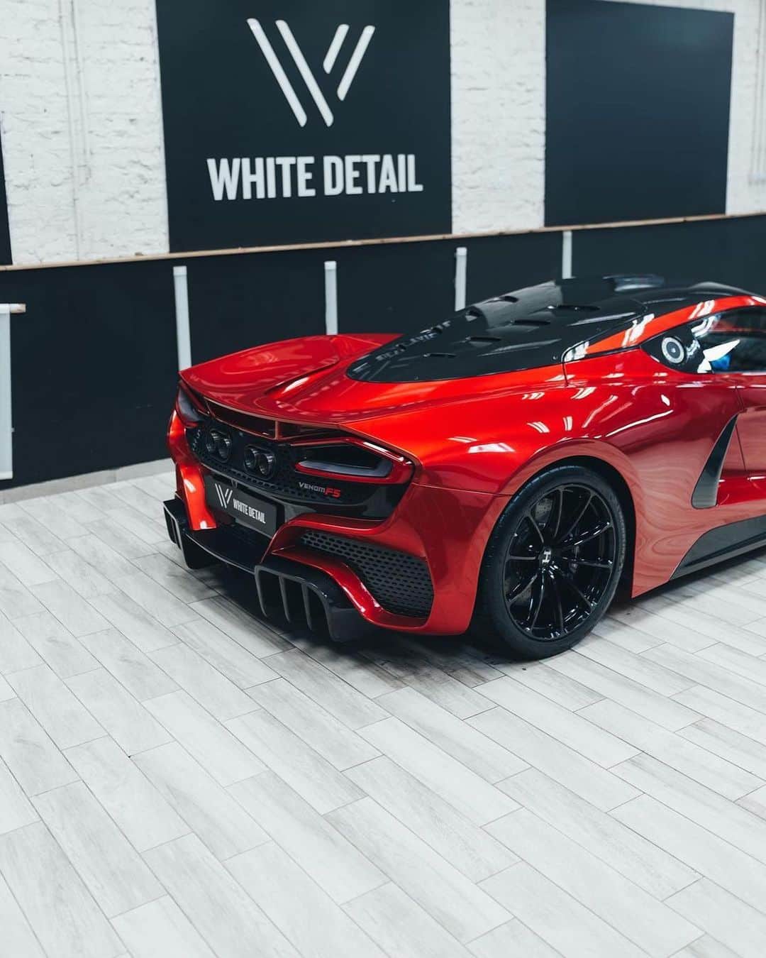 CarsWithoutLimitsさんのインスタグラム写真 - (CarsWithoutLimitsInstagram)「Hennessey Venom F5  📸 @kaczy__   #carswithoutlimits #hennessey #venomf5 #hennesseyvenomf5」6月12日 23時41分 - carswithoutlimits