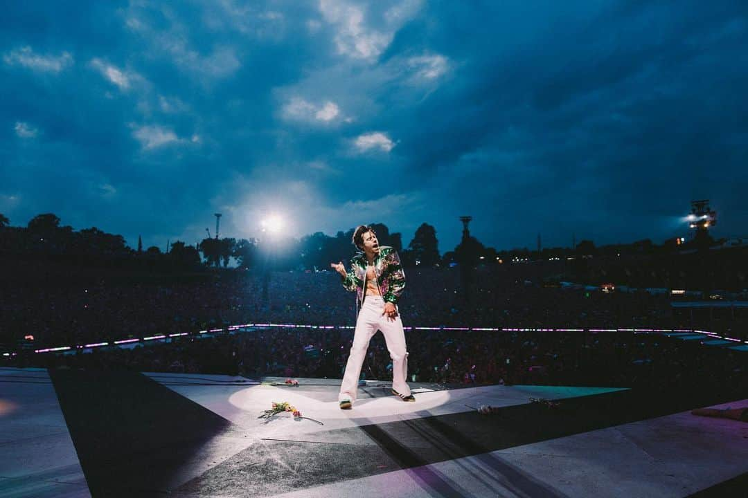 ハリー・スタイルズさんのインスタグラム写真 - (ハリー・スタイルズInstagram)「Love On Tour. Slane Castle. June, 2023.」6月13日 0時33分 - harrystyles