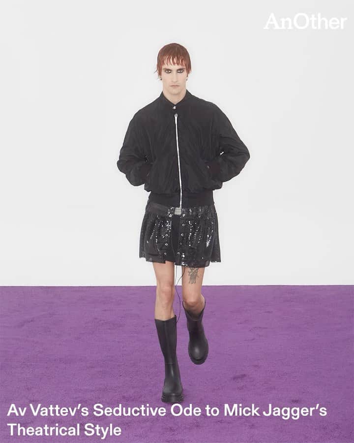 AnOther Magazineのインスタグラム：「Premiering exclusively on AnOther, @avvattev's new collection pays tribute to the legendary Rolling Stones frontman and the electrifying energy of the era ❤️⁠ ⁠ Titled Sweet Summer Sweat, plucked from the lyrics of The Eagles’ dreamy 1970s hit Hotel California, the designer's sixth collection which focuses solely on menswear pulls apart the British musician’s theatrical, boundary-pushing style, thrumming with that magnetic, fearless rockstar nonchalance which helped shape the very fabric of the rock counterculture. ⁠ ⁠  “The love of rock music is from my father,” he tells @georgepistachio2. “Music, for my parents’ generation, was an escape.” Read the interview at the link in bio 📲  📸 by @veritysmileyjones」