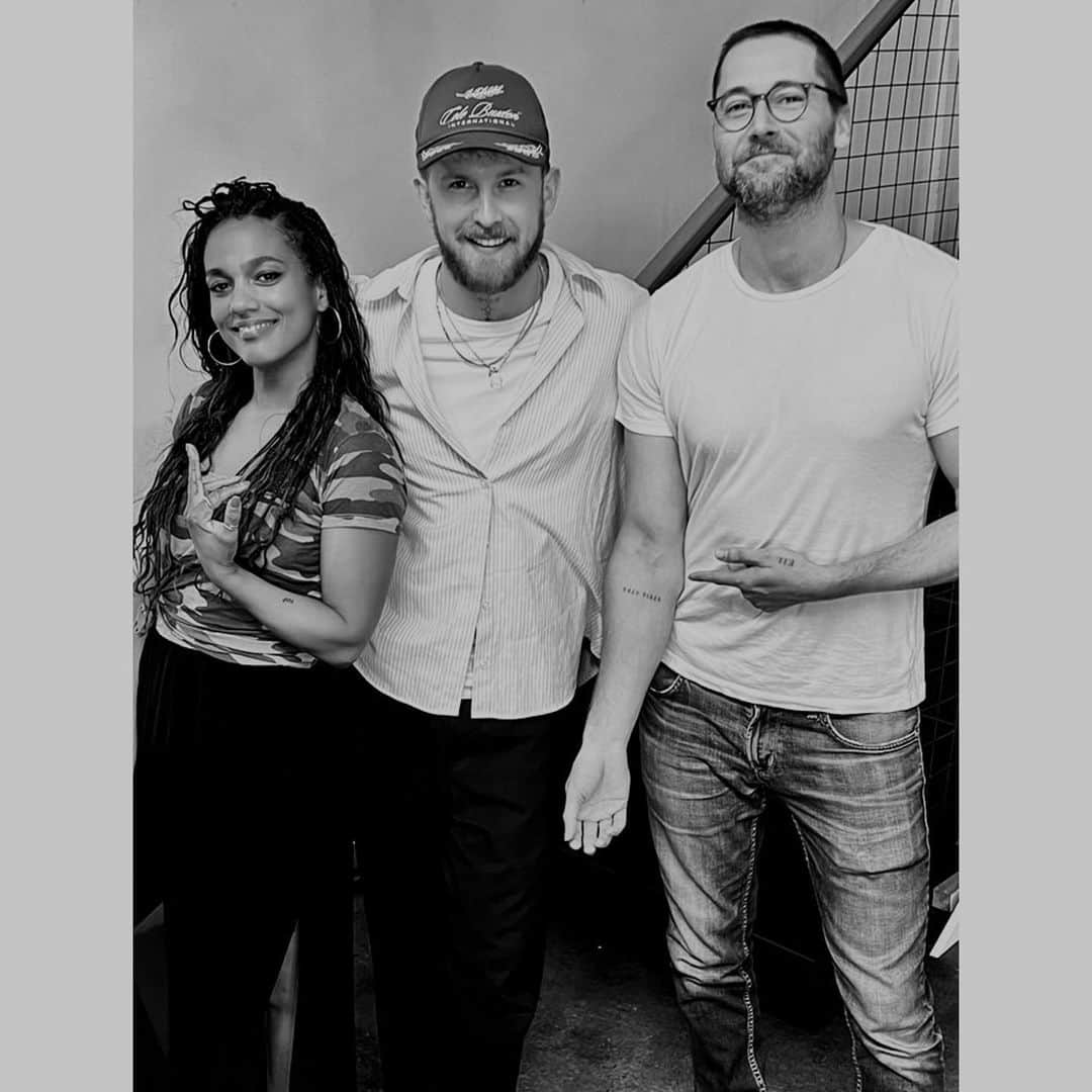 フリーマ・アジェマンさんのインスタグラム写真 - (フリーマ・アジェマンInstagram)「📌  ✅New York ✅Paris ✅London  I have an INK-ling there may be more to come!! 🤪 • • Thank you for our London art @lozthomas_tattoo!!  And your patience, expertise and, most of all, twinkle!! 😉✨ We enjoyed all the spicy feels!! 😝 Where next RyRy? 🌎🌍🌏📌 #mondaymusing #enjoytravel #enjoyart」6月13日 1時32分 - freemaofficial