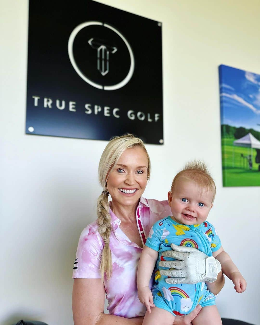 ブレア・オニールさんのインスタグラム写真 - (ブレア・オニールInstagram)「Photo Dump from the weekend! Started with a club fitting ⛳️🏌🏼‍♀️at @truespecgolf and ended with Canons first real food 🥑 everywhere… ☺️」6月13日 2時01分 - blaironealgolf