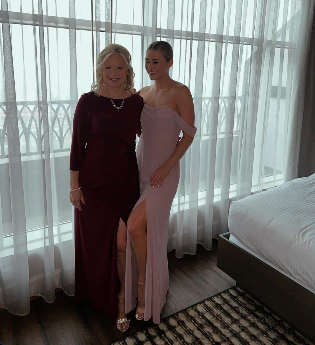 アシュリー・ケインさんのインスタグラム写真 - (アシュリー・ケインInstagram)「Love like the two of you have is so beautiful to be around, to see, to feel. It looks like home, security, a breath of fresh air, unconditional. You fit. You bring out the best in each other and because of that you bring out the best in the people around you. I’m so excited for this life that you will continue to build together.  Rachel & Brenden, you are so loved by so many🤍 Congratulations on a stunning weekend and a beautiful marriage!」6月13日 2時05分 - icegirlash