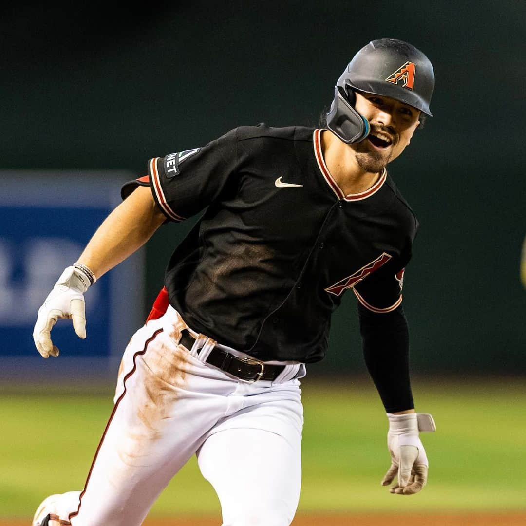 アリゾナ・ダイヤモンドバックスさんのインスタグラム写真 - (アリゾナ・ダイヤモンドバックスInstagram)「Your #Dbacks are currently among the top spots in All Star Game voting! Do your part to send them to Seattle and visit dbacks.com/vote. 🗳️」6月13日 3時42分 - dbacks