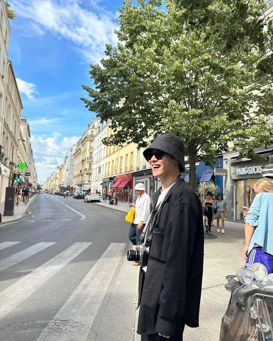 クン（KUN）のインスタグラム：「💚Paris ~see you soon💚」